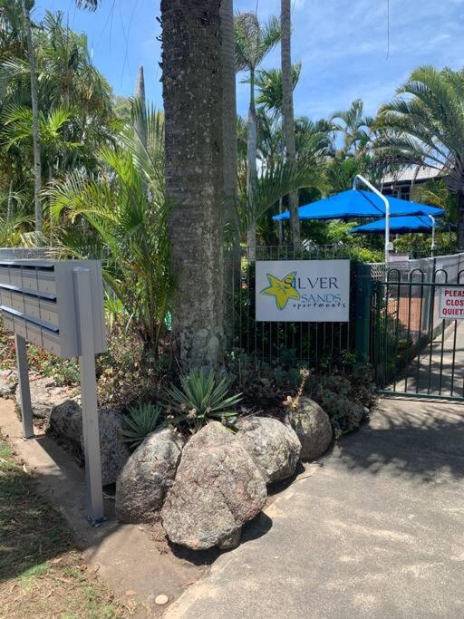Beachfront At Silver Sands Hervey Bay Exteriör bild
