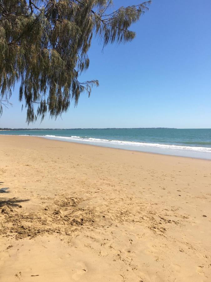 Beachfront At Silver Sands Hervey Bay Exteriör bild