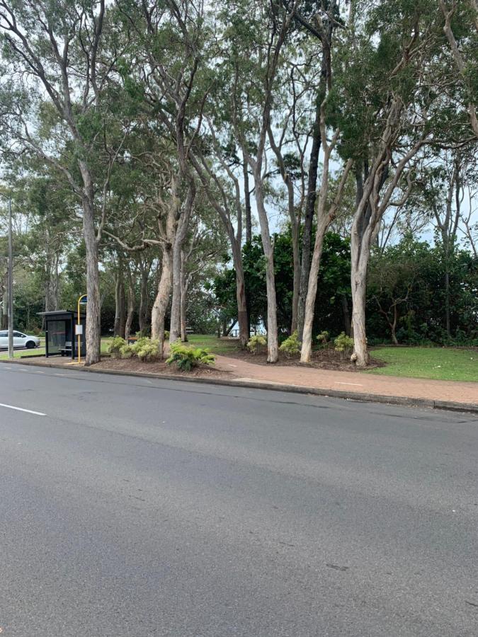 Beachfront At Silver Sands Hervey Bay Exteriör bild